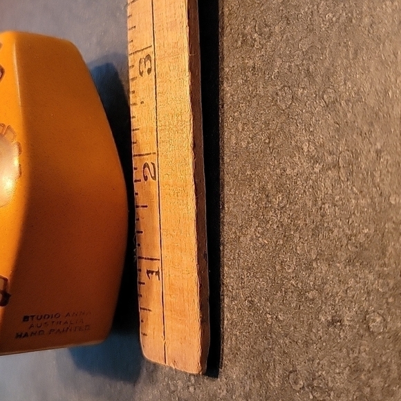 Vintage Studio Anna Australia Salt & Pepper Shakers With Hand Painted Kangaroo - Picture 10 of 10